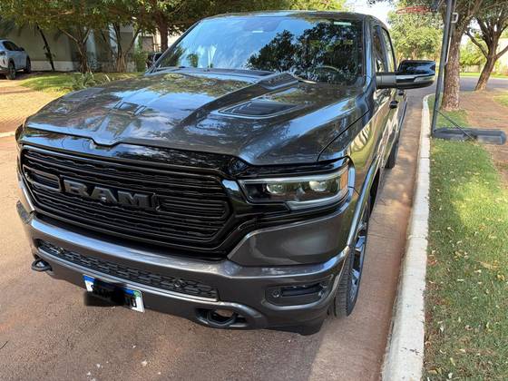 RAM 1500 5.7 V8 GASOLINA LIMITED NIGHT EDITION CD 4X4 AUTOMÁTICO